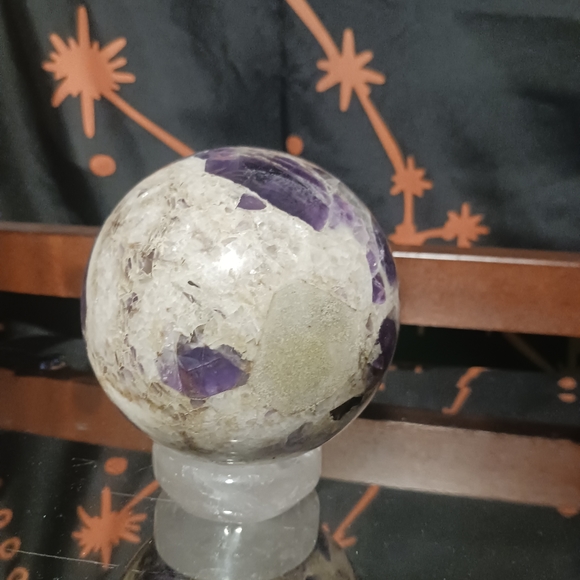 Dream Amethyst Sphere - Picture 4 of 7